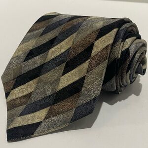 VTG Neiman Marcus 100% Silk Tie Black Gray Tan Geometric Hand Made in Spain